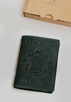 Шкіряна обкладинка для паспорта з українським гербом зелена BN-OP-UA-iz фото