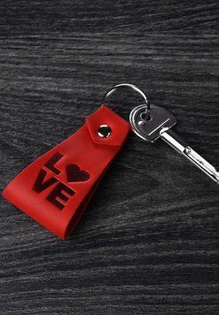 Шкіряний брелок LOVE BN-BK2 фото