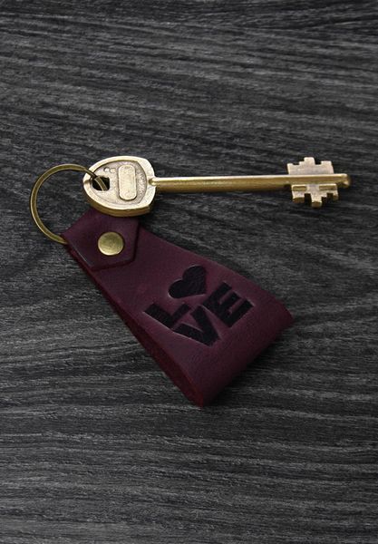Шкіряний брелок LOVE BN-BK2 фото